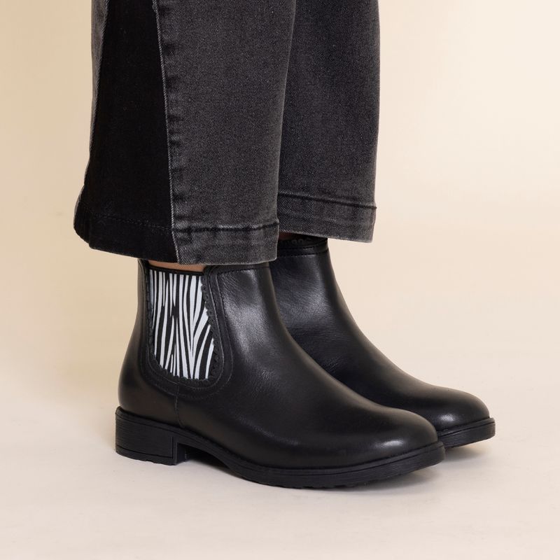 Botín Cuero Niña Asmara Negro